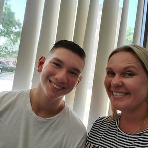 Meet your Posher, Mandy